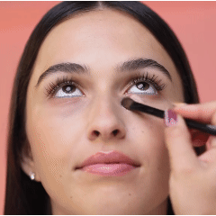 How to apply AQA under eye corrector